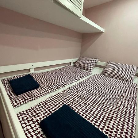 Deluxe Sapphire Residency - 4 Bedrooms Будапеща Екстериор снимка